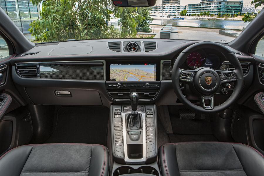 Торпедо Porsche Macan GTS (95B) 2020 года  (AU) (фото 8 из 15)